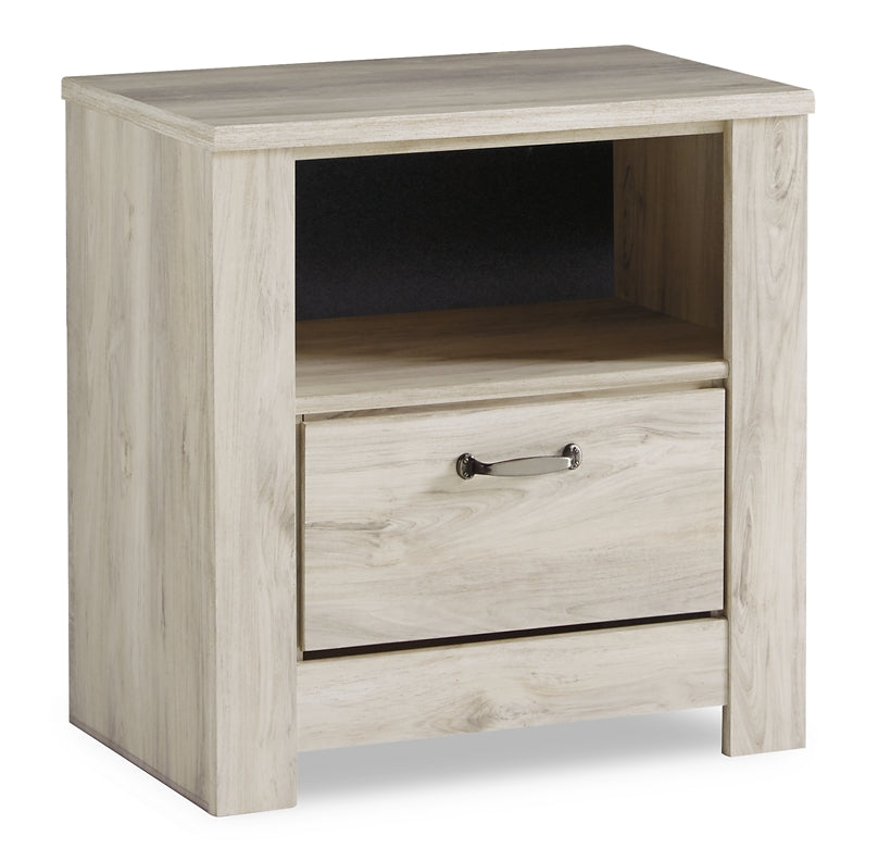 Bellaby Panel Bed With Mirrored Dresser, Chest And 2 Nightstands